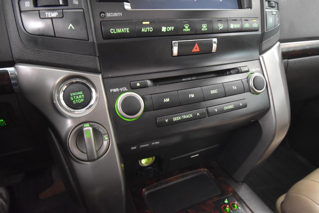 TOYOTA Land Cruiser V8 2008