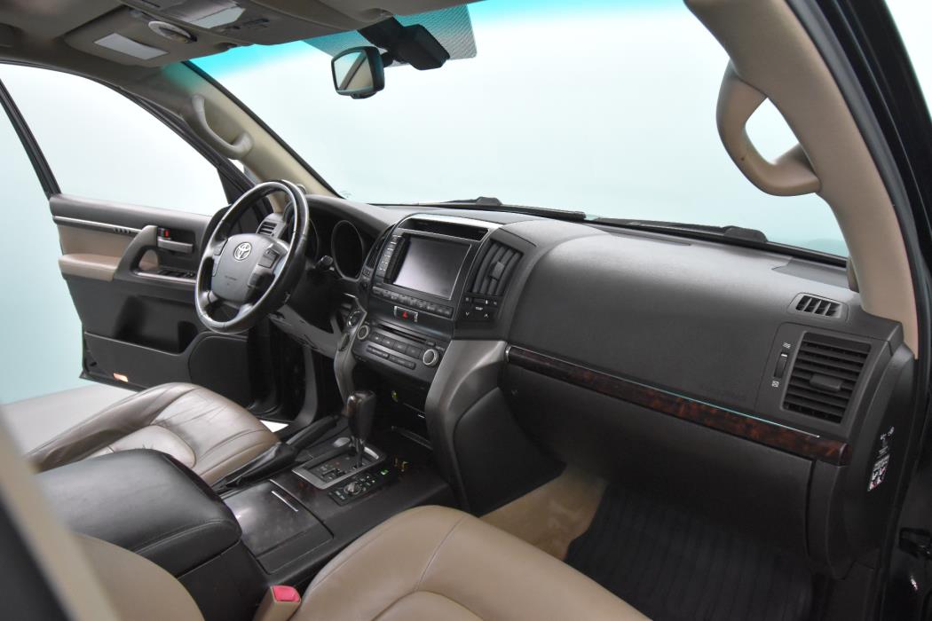 TOYOTA Land Cruiser V8 2008