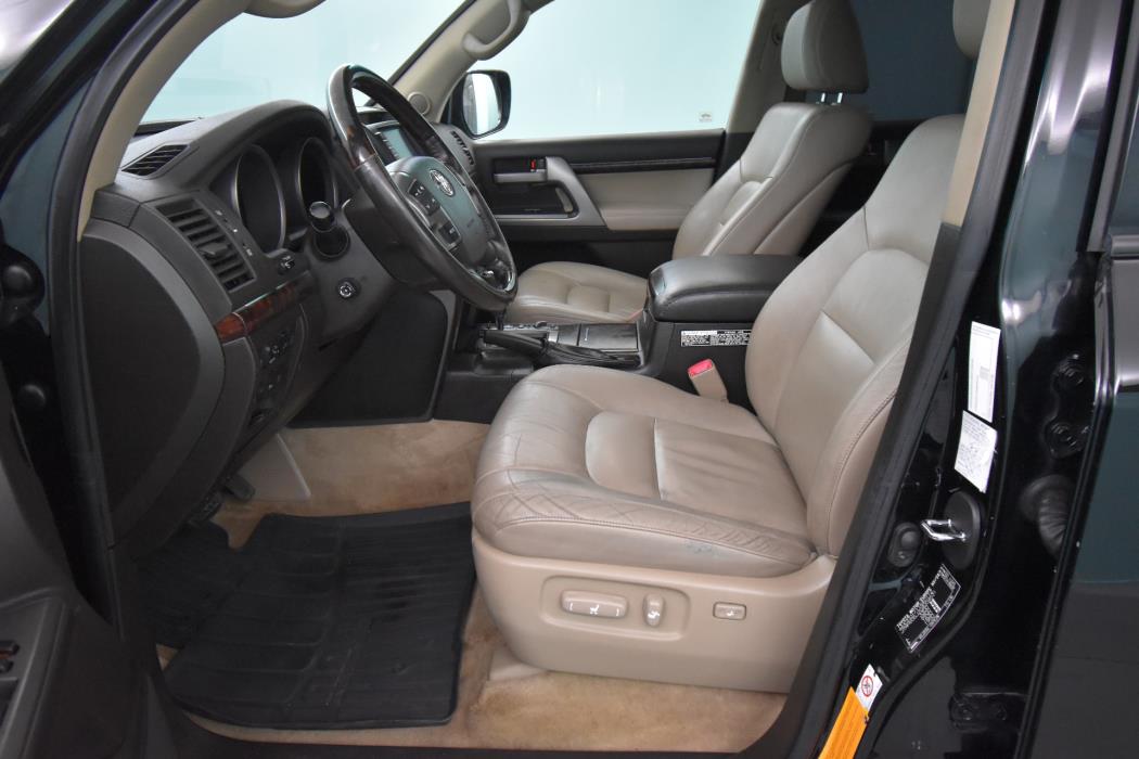 TOYOTA Land Cruiser V8 2008