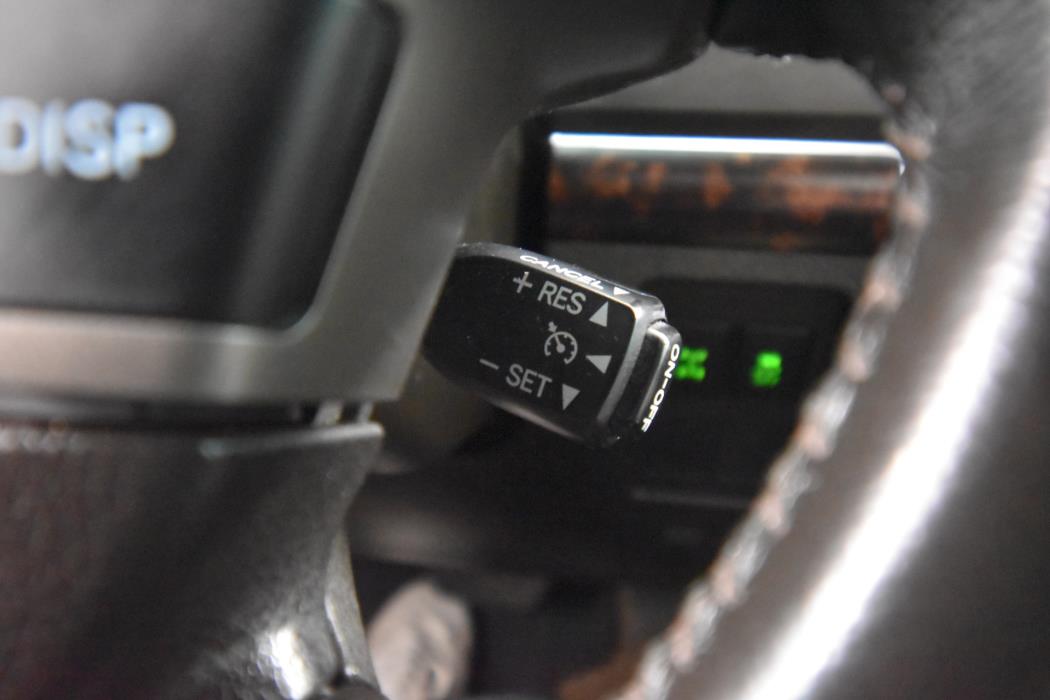 TOYOTA Land Cruiser V8 2008