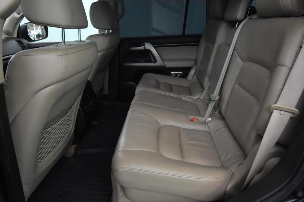 TOYOTA Land Cruiser V8 2008