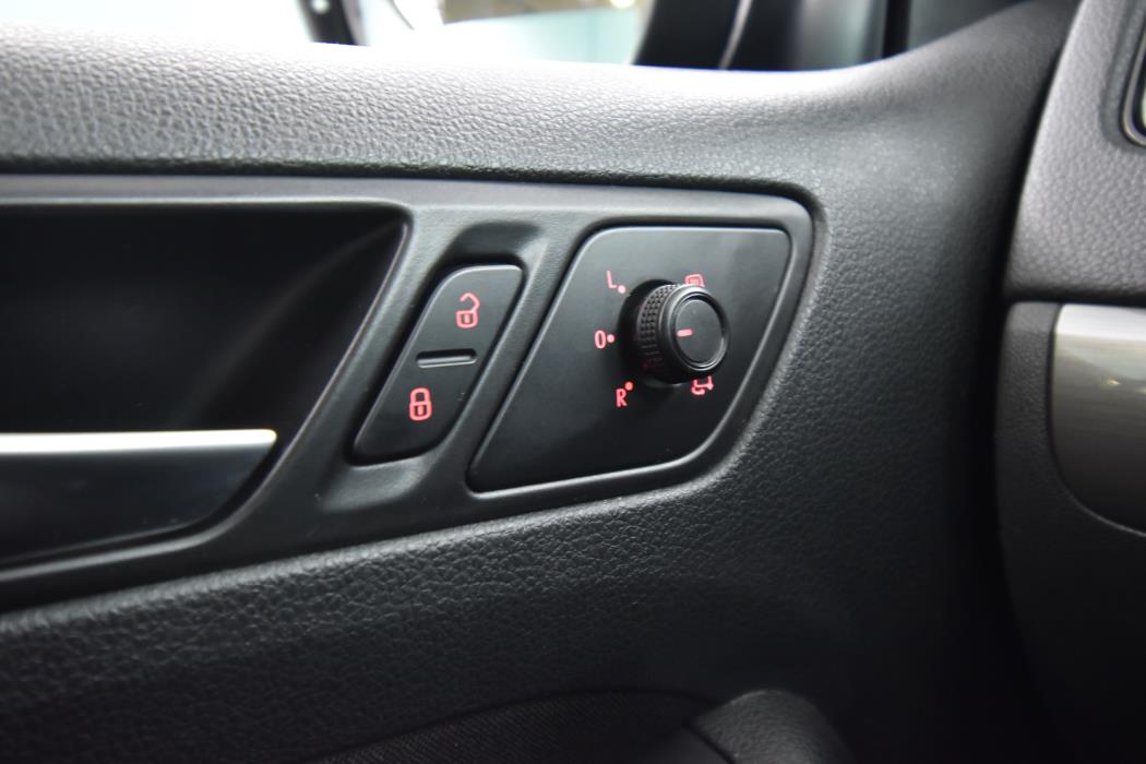 VOLKSWAGEN Jetta 2016