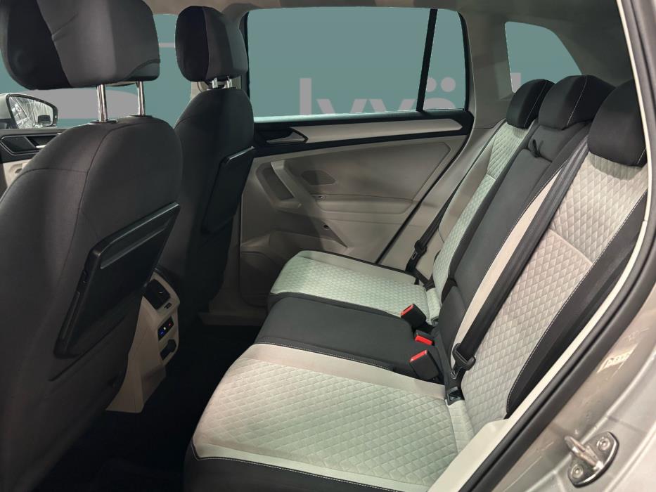 VOLKSWAGEN Tiguan 2017