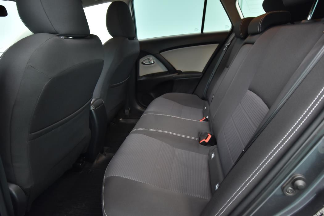 TOYOTA Avensis 2018