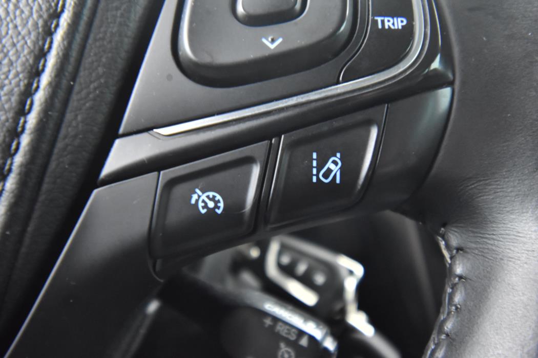 TOYOTA Avensis 2018