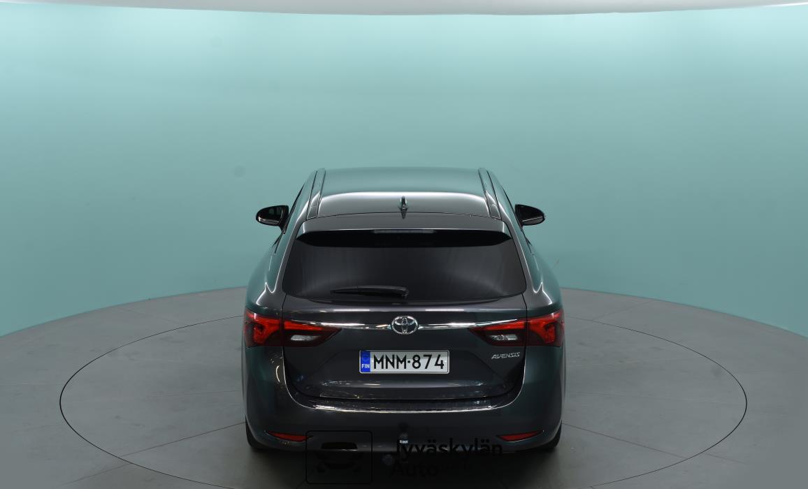 TOYOTA Avensis 2018