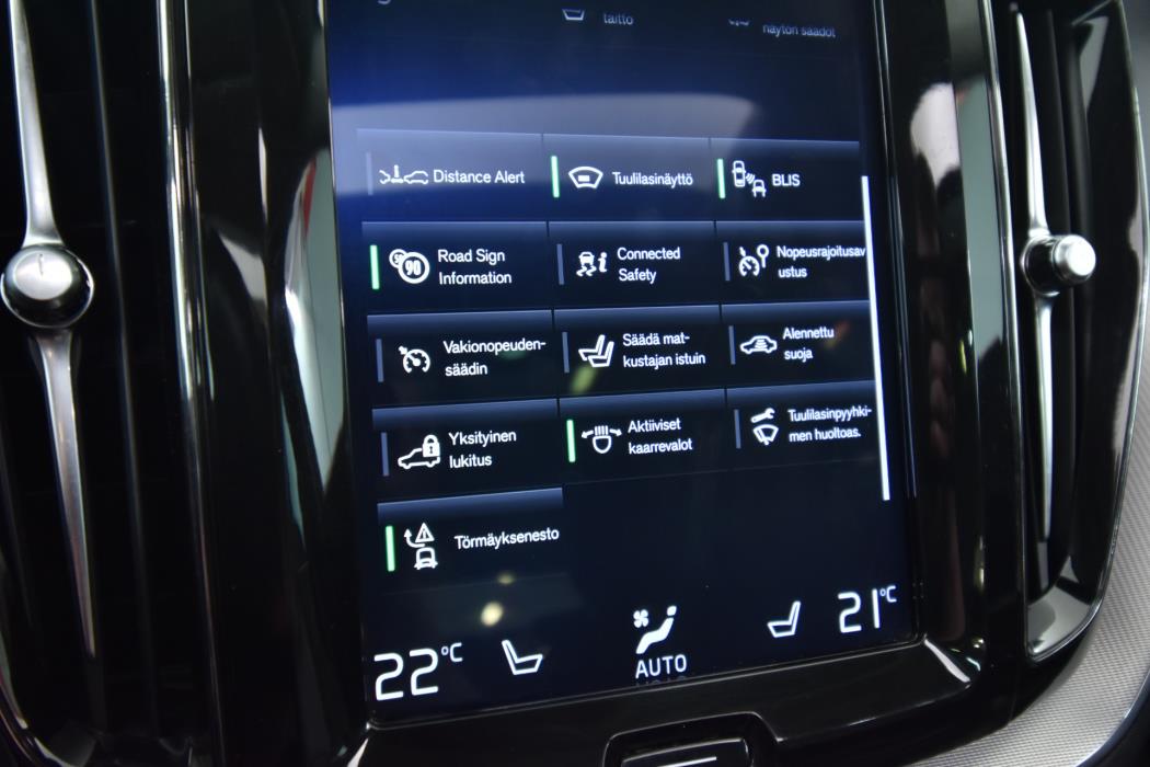 VOLVO XC60 2018