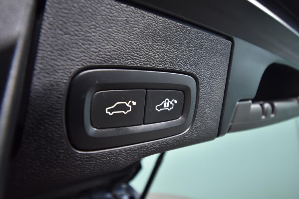 VOLVO XC60 2018