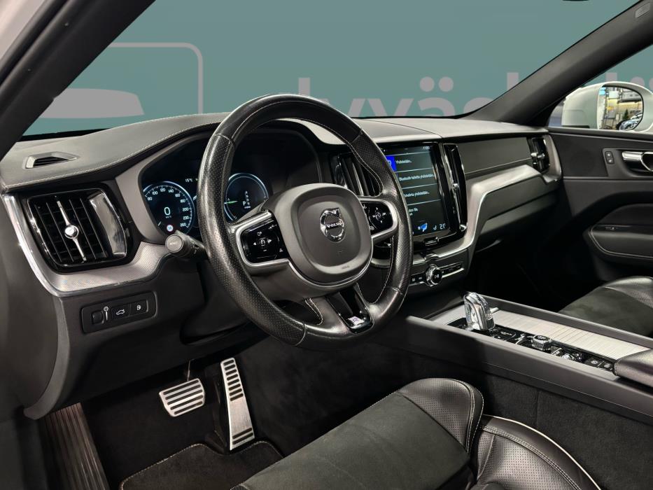VOLVO XC60 2019