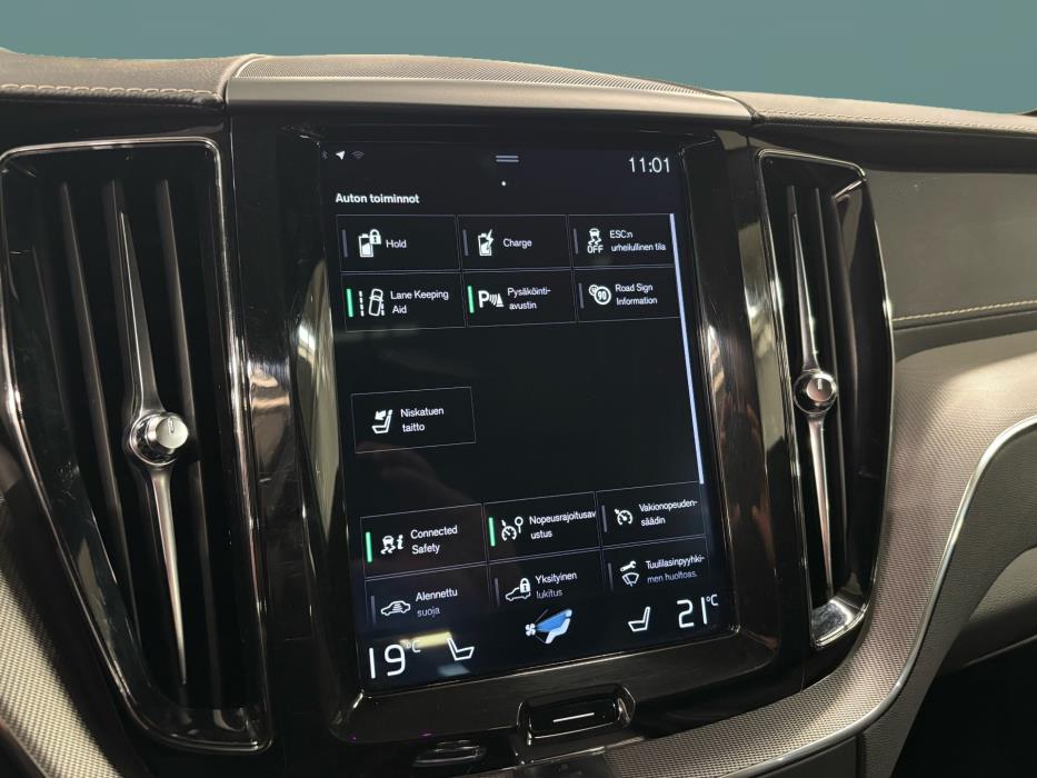 VOLVO XC60 2019