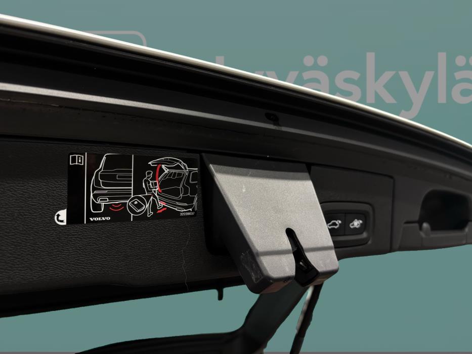 VOLVO XC60 2019