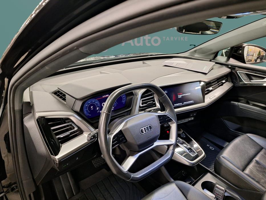 AUDI Q4 e-tron 2022