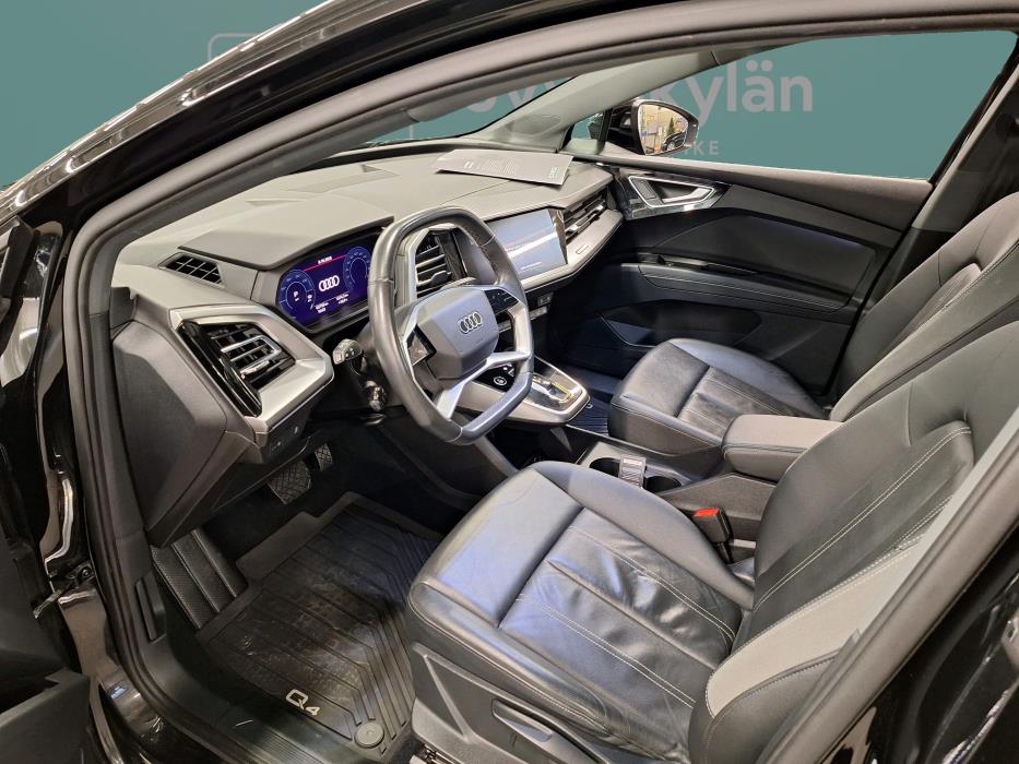 AUDI Q4 e-tron 2022