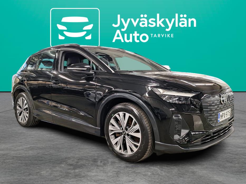 AUDI Q4 e-tron 2022