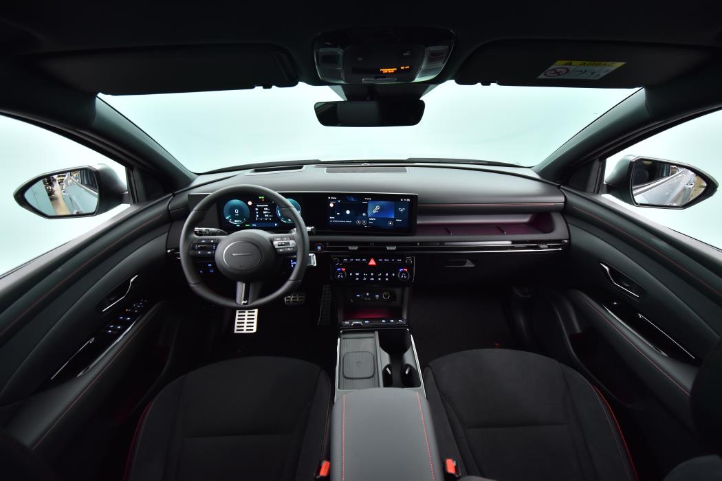 Hyundai TUCSON Hybrid 2026