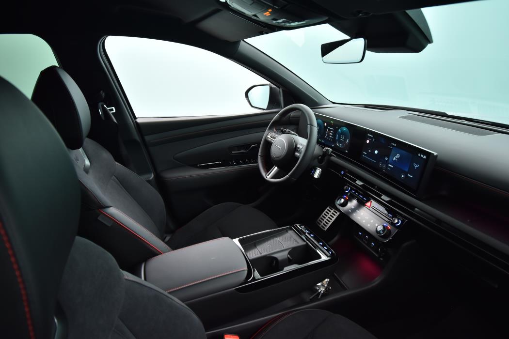 Hyundai TUCSON Hybrid 2026