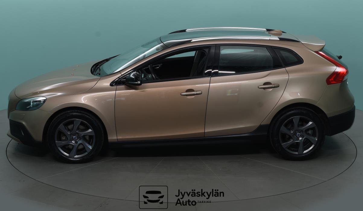 VOLVO V40 Cross Country 2015