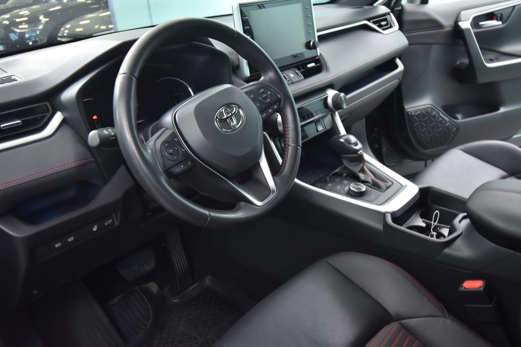 TOYOTA RAV4 Plug-in 2021