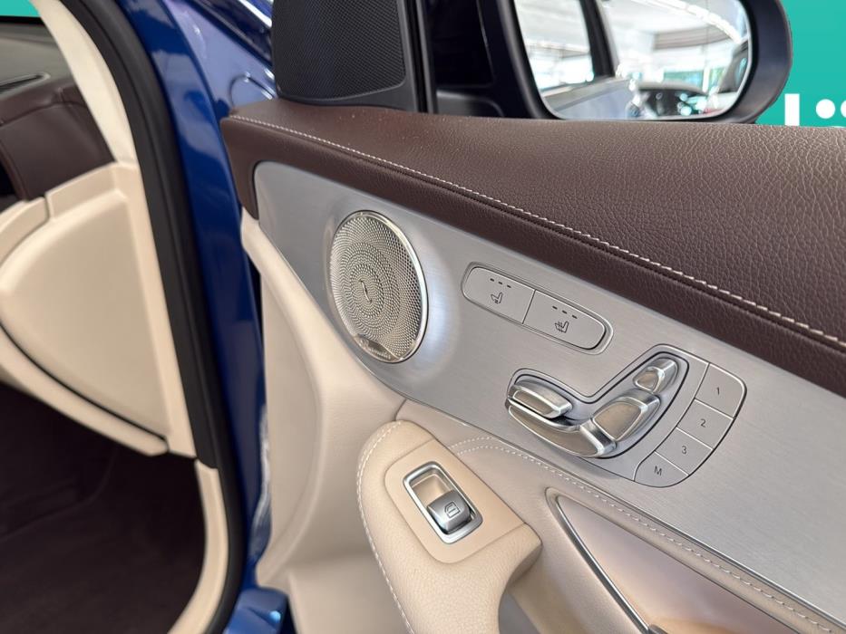 MERCEDES-BENZ GLC 2022