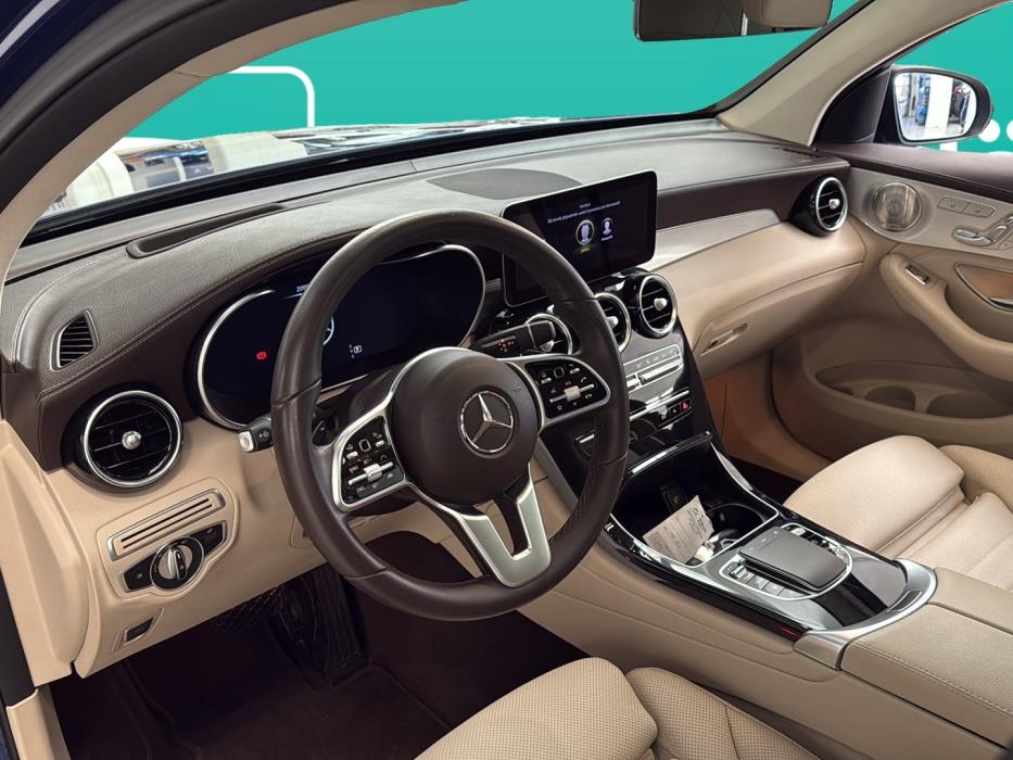 MERCEDES-BENZ GLC 2022