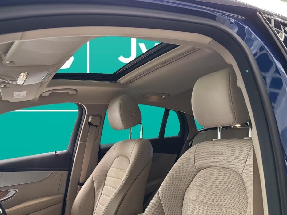 MERCEDES-BENZ GLC 2022