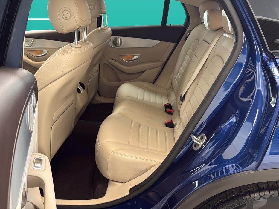 MERCEDES-BENZ GLC 2022