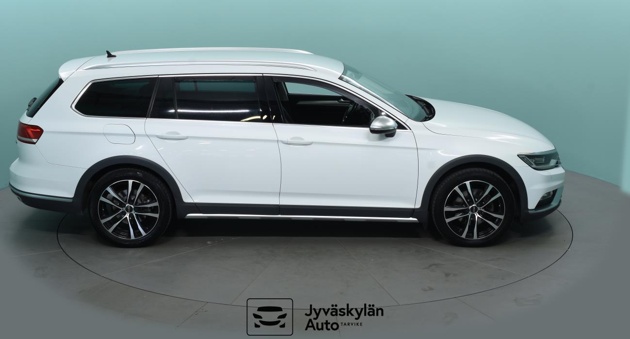 VOLKSWAGEN Passat 2016