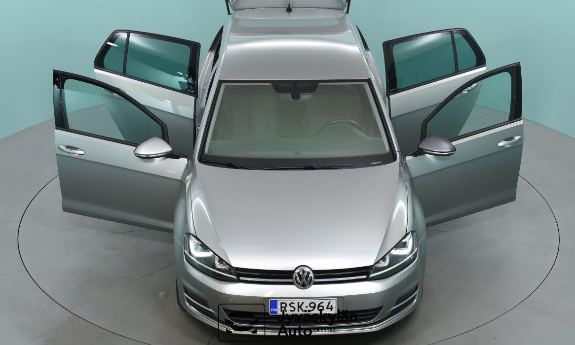 VOLKSWAGEN Golf 2016