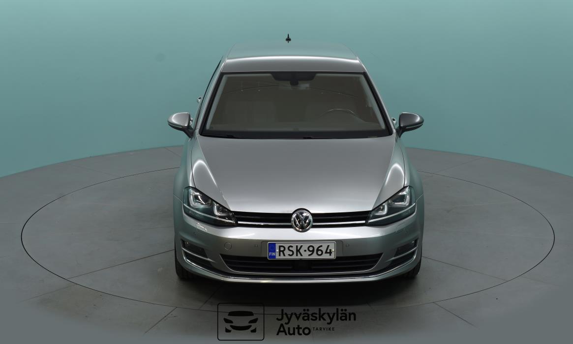 VOLKSWAGEN Golf 2016