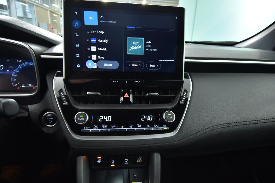 TOYOTA Corolla Cross 2023