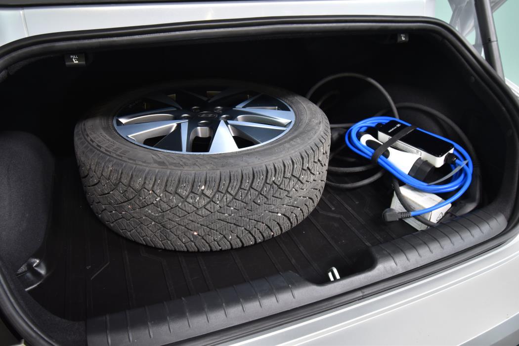 HYUNDAI IONIQ 6 2025