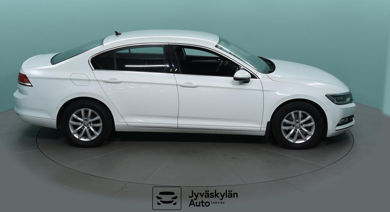 VOLKSWAGEN Passat 2017