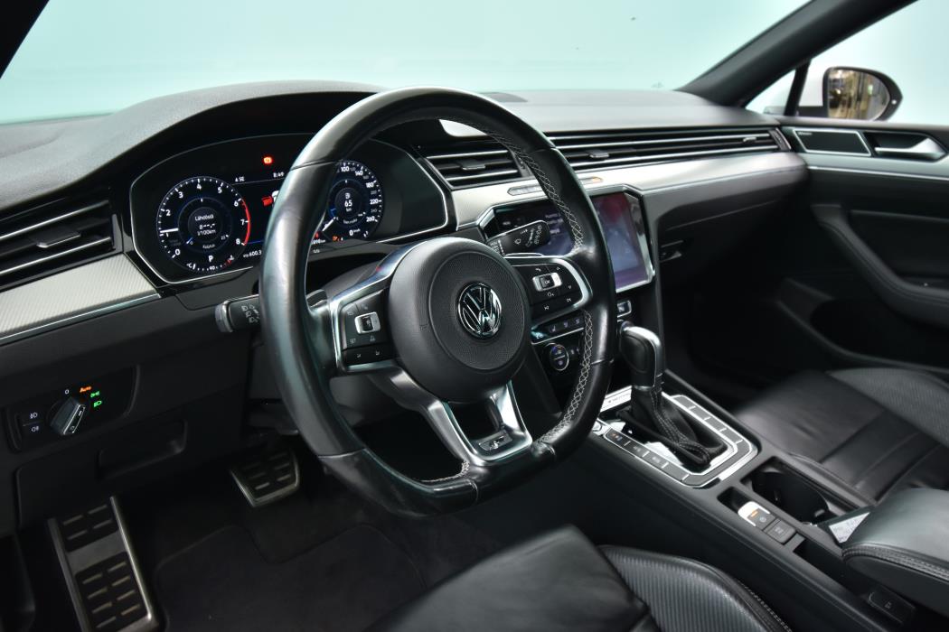 VOLKSWAGEN Passat 2017