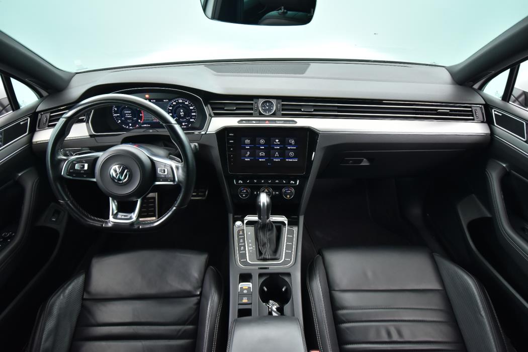 VOLKSWAGEN Passat 2017
