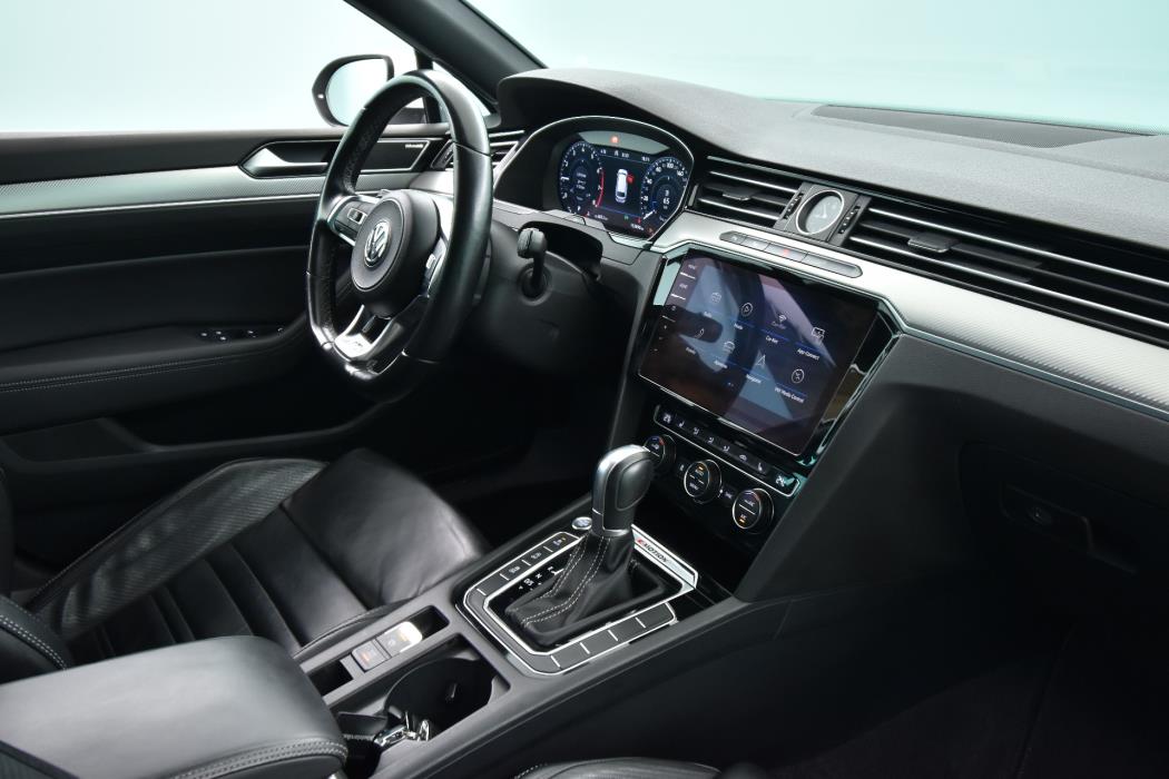 VOLKSWAGEN Passat 2017