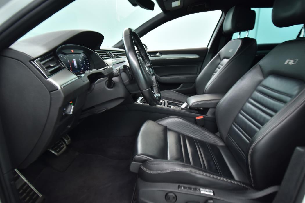 VOLKSWAGEN Passat 2017