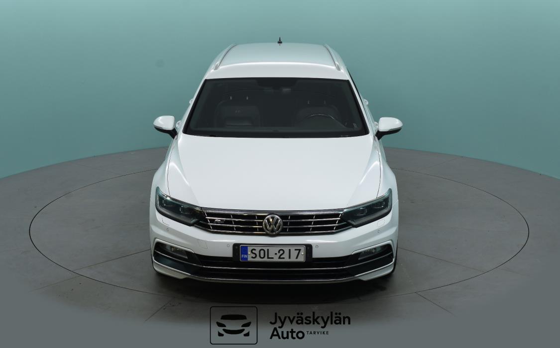 VOLKSWAGEN Passat 2017