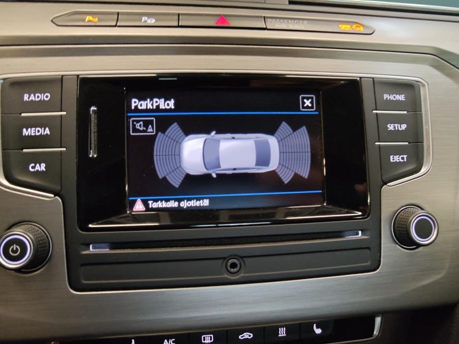 VOLKSWAGEN Passat 2017