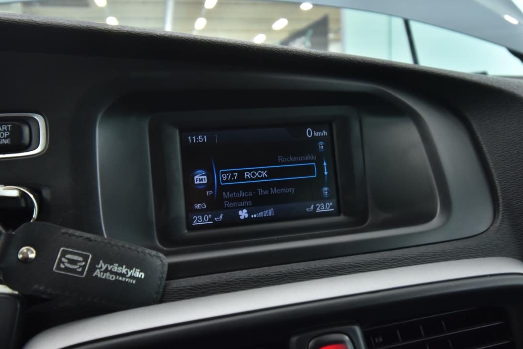 VOLVO V40 2013