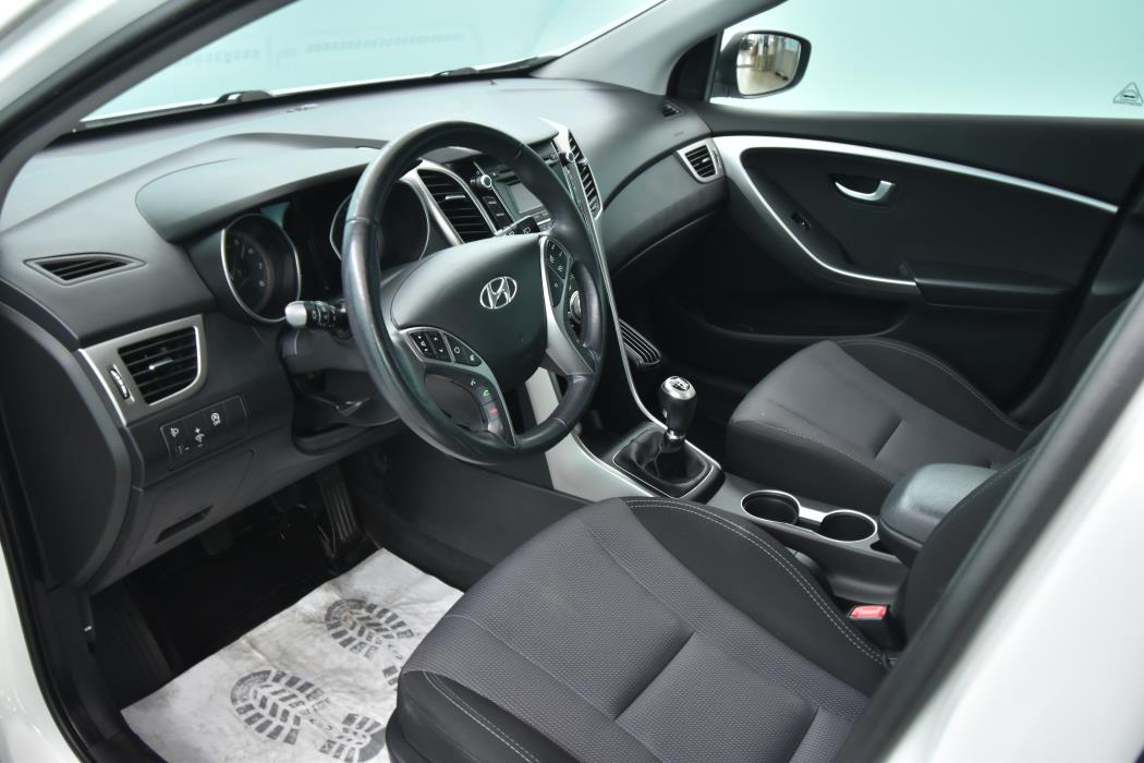 HYUNDAI i30 Wagon 2013