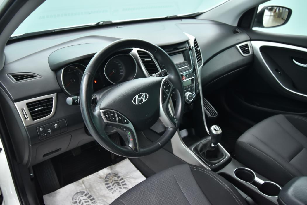 HYUNDAI i30 Wagon 2013