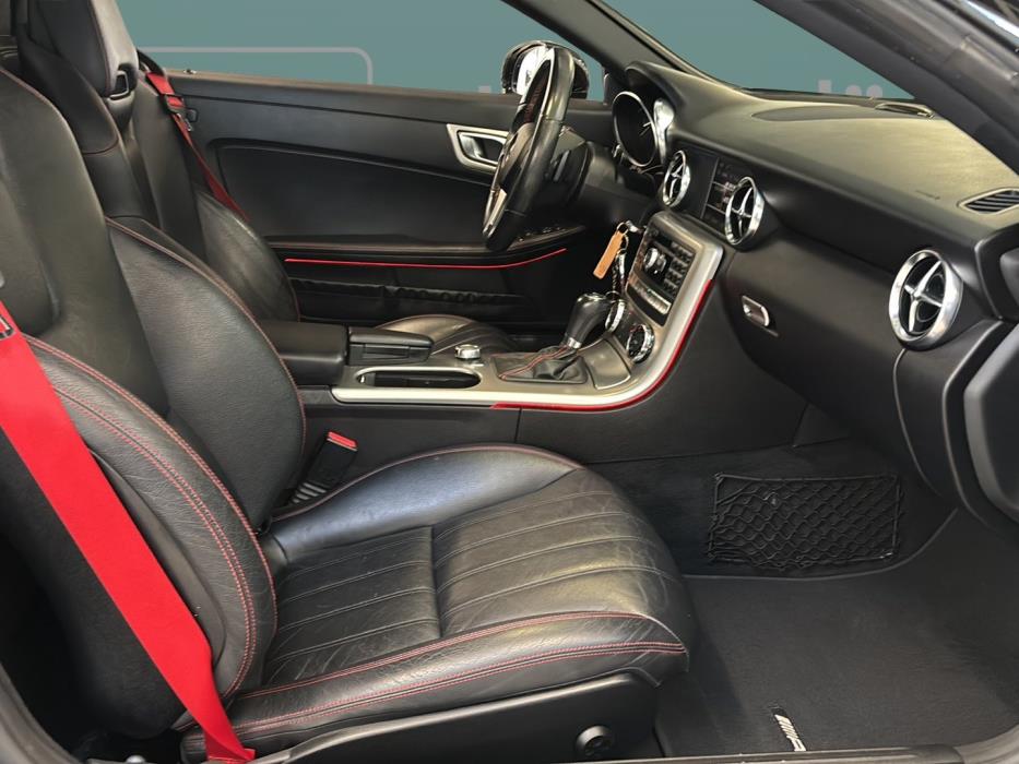 MERCEDES-BENZ SLK 2011