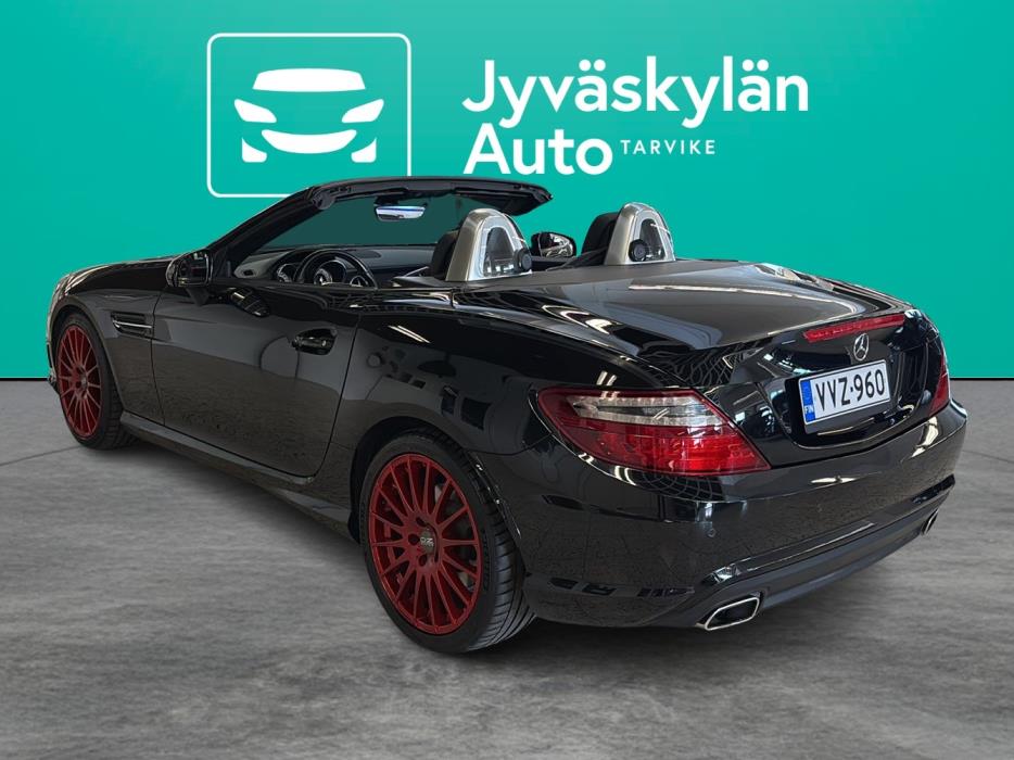 MERCEDES-BENZ SLK 2011