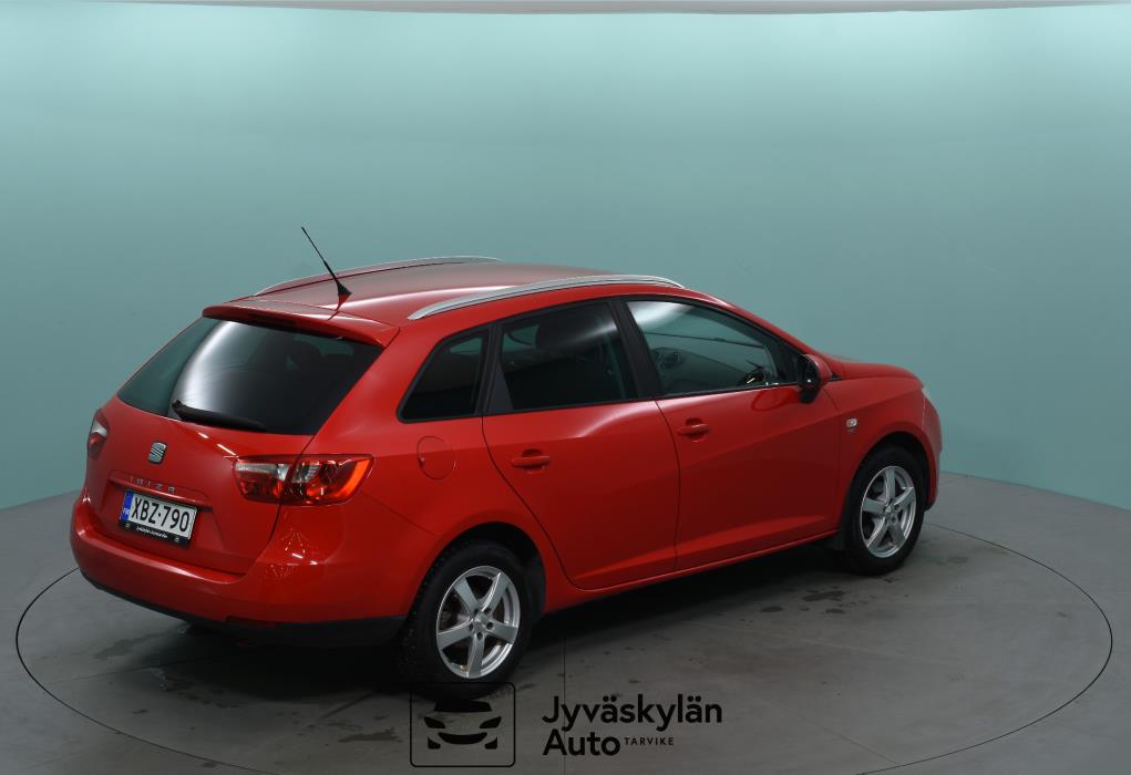 SEAT Ibiza ST 2011