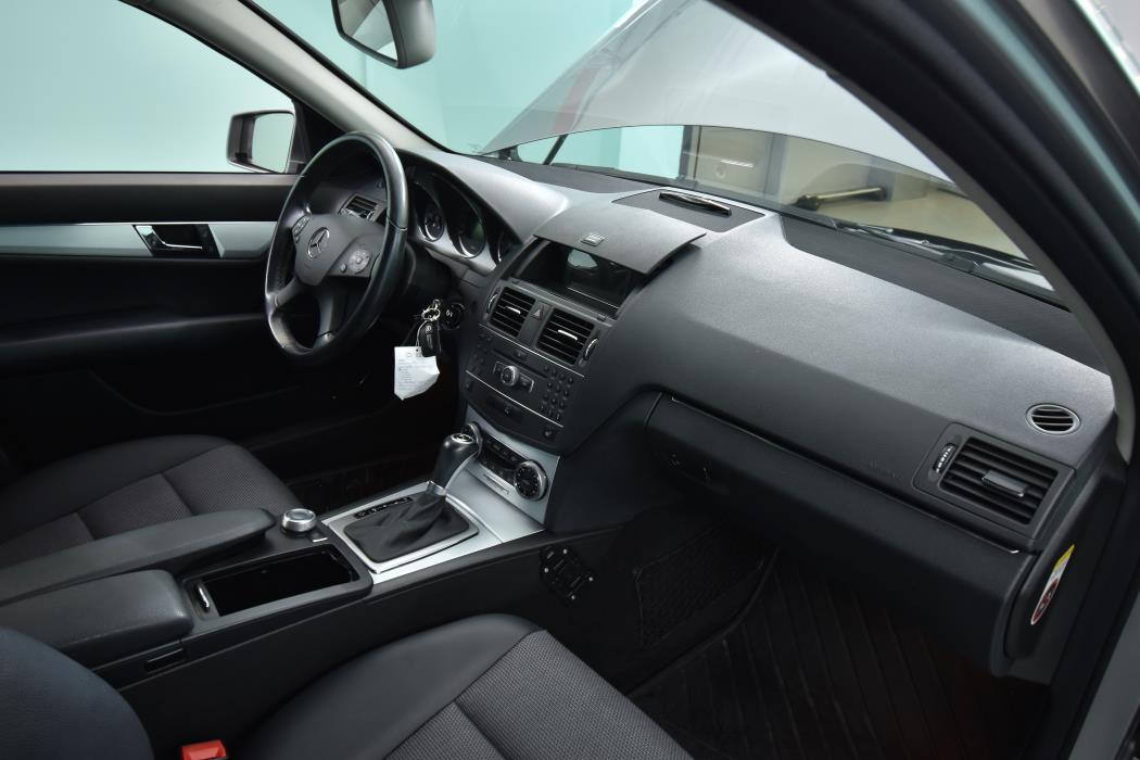 MERCEDES-BENZ C 2010