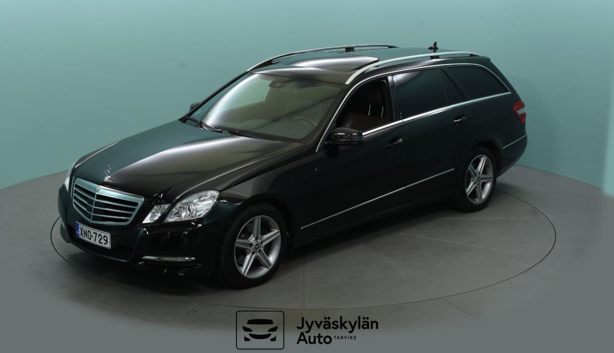 MERCEDES-BENZ E 2011