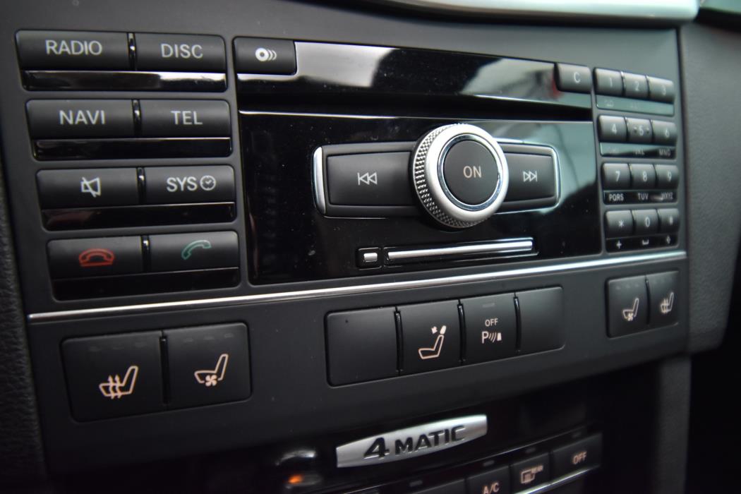 MERCEDES-BENZ E 2011