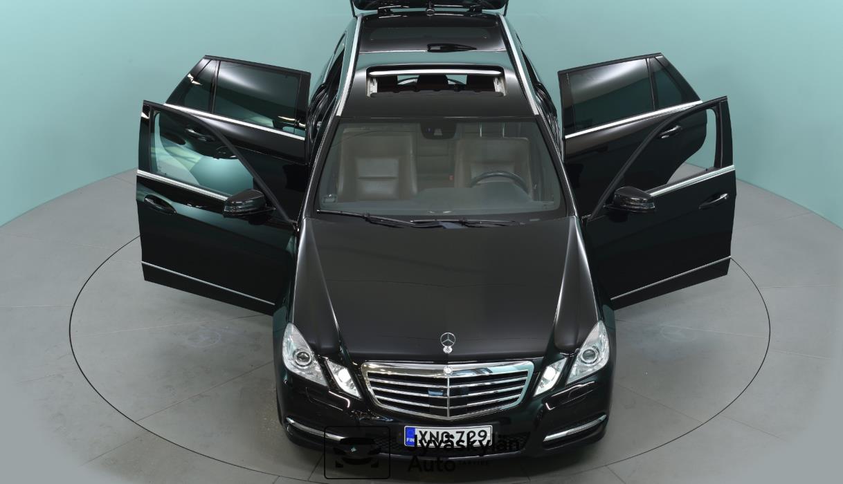 MERCEDES-BENZ E 2011