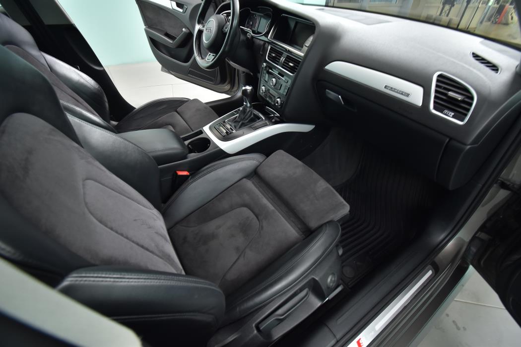 AUDI A4 2015