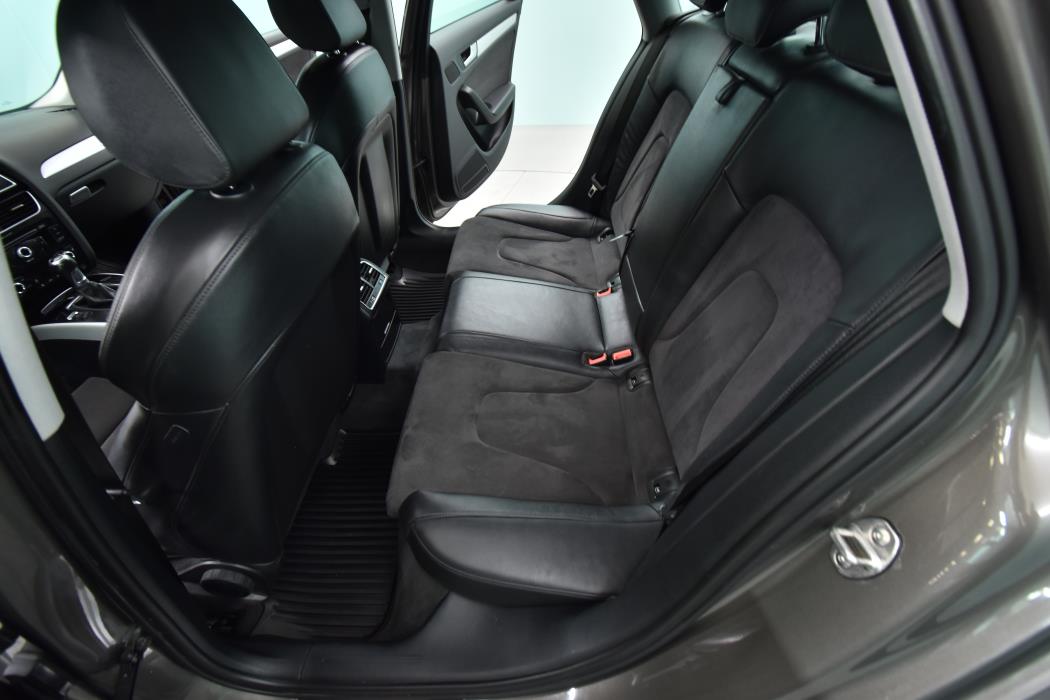AUDI A4 2015